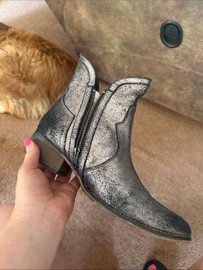 Metallic Silver Women's Ankle Boot with Side Zip